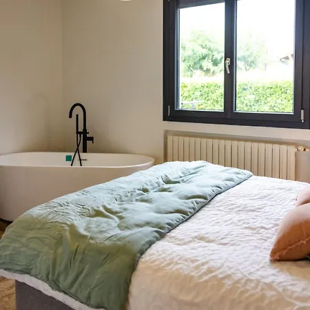 La Des Muriers - Jardin - Вилла